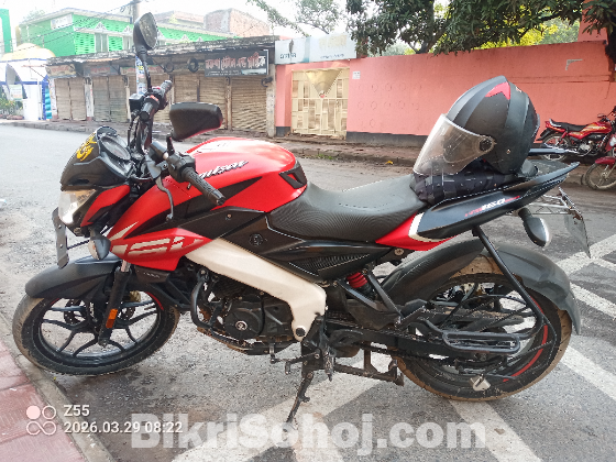 পালসার NS 160